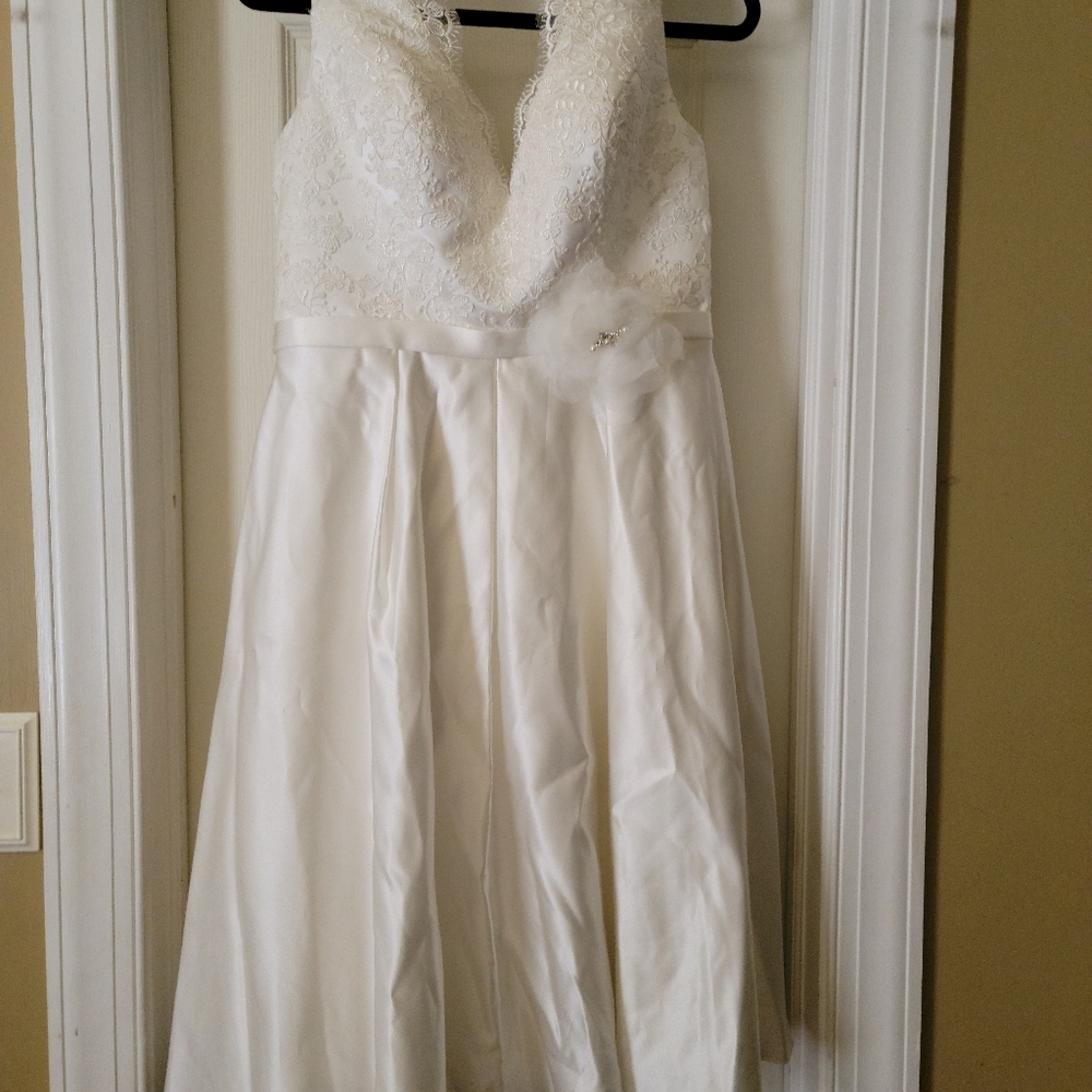 Wedding/reception/ bridal shower dress